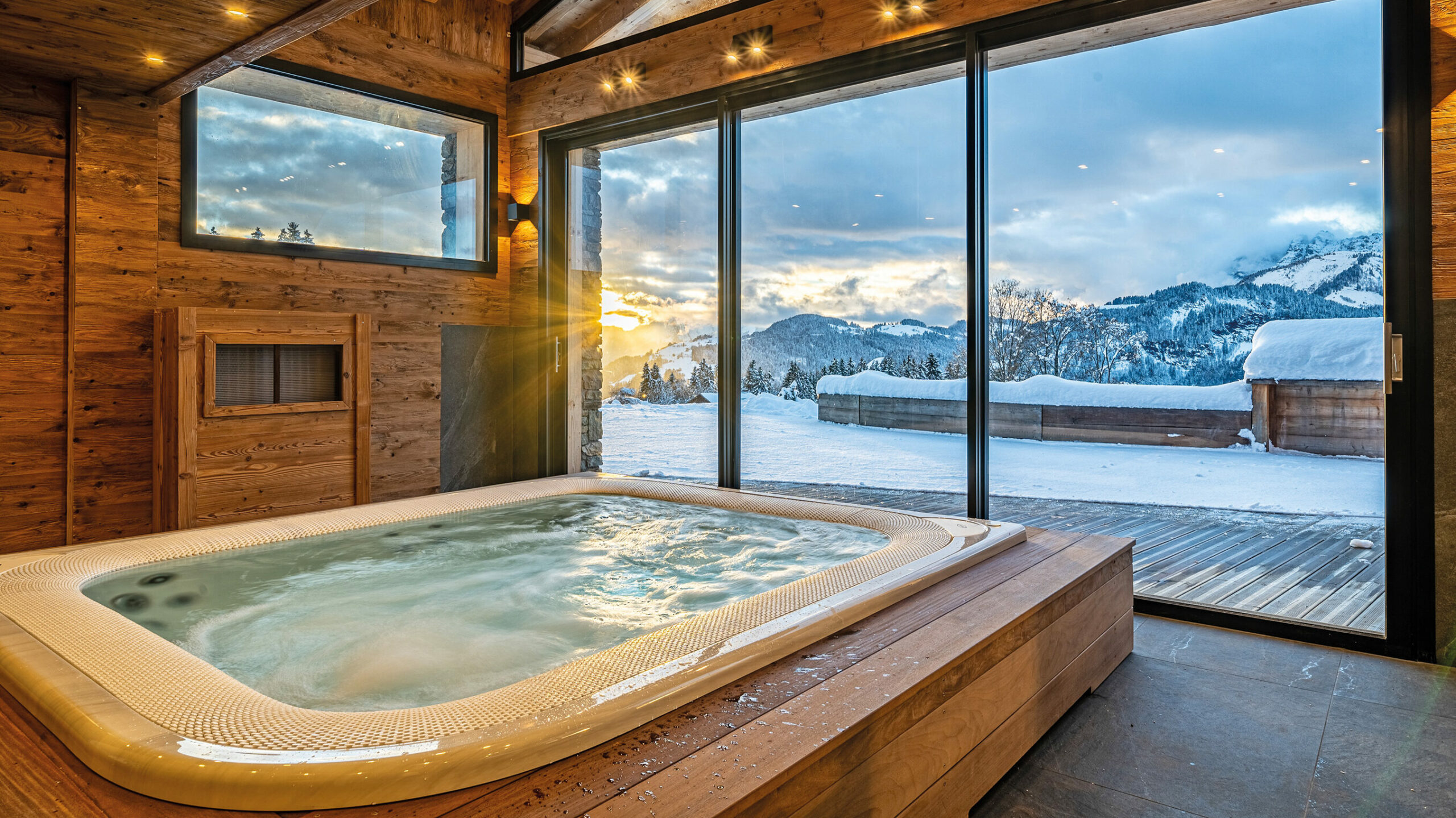 Spa Jacuzzi à débordement