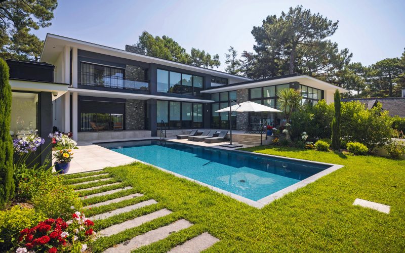 © Etienne Jeanneret